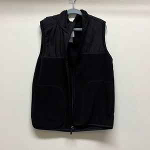 Old navy vest